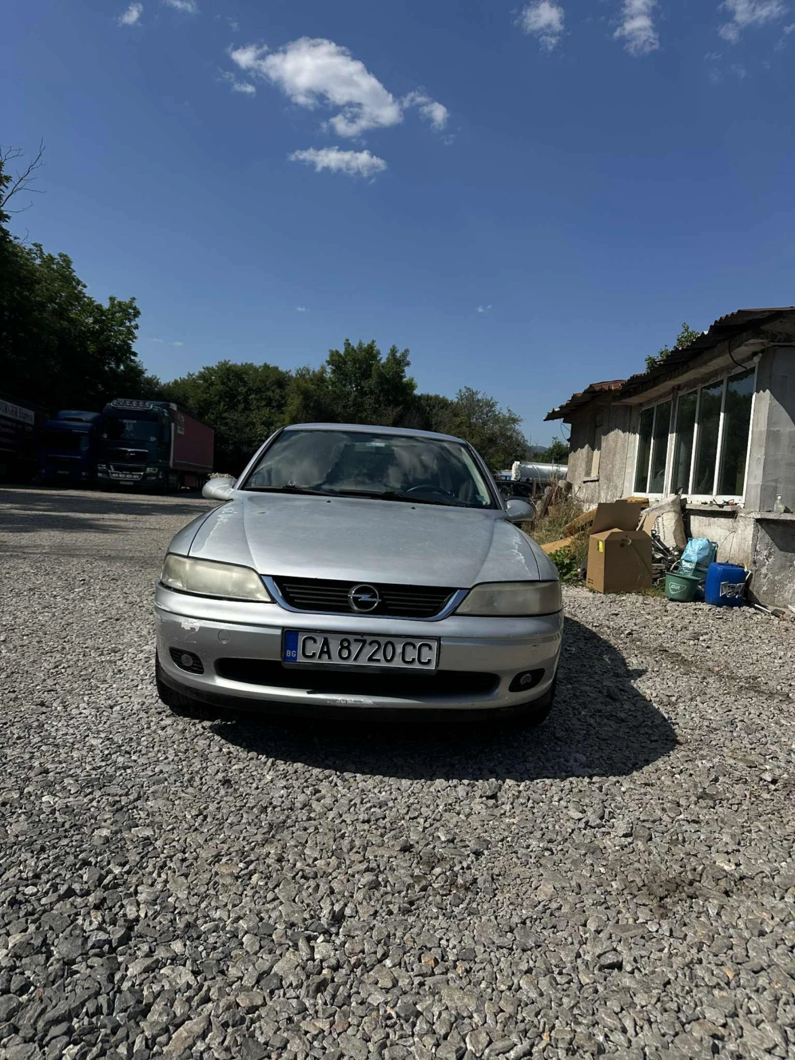 Opel Vectra 1.8 - изображение 2