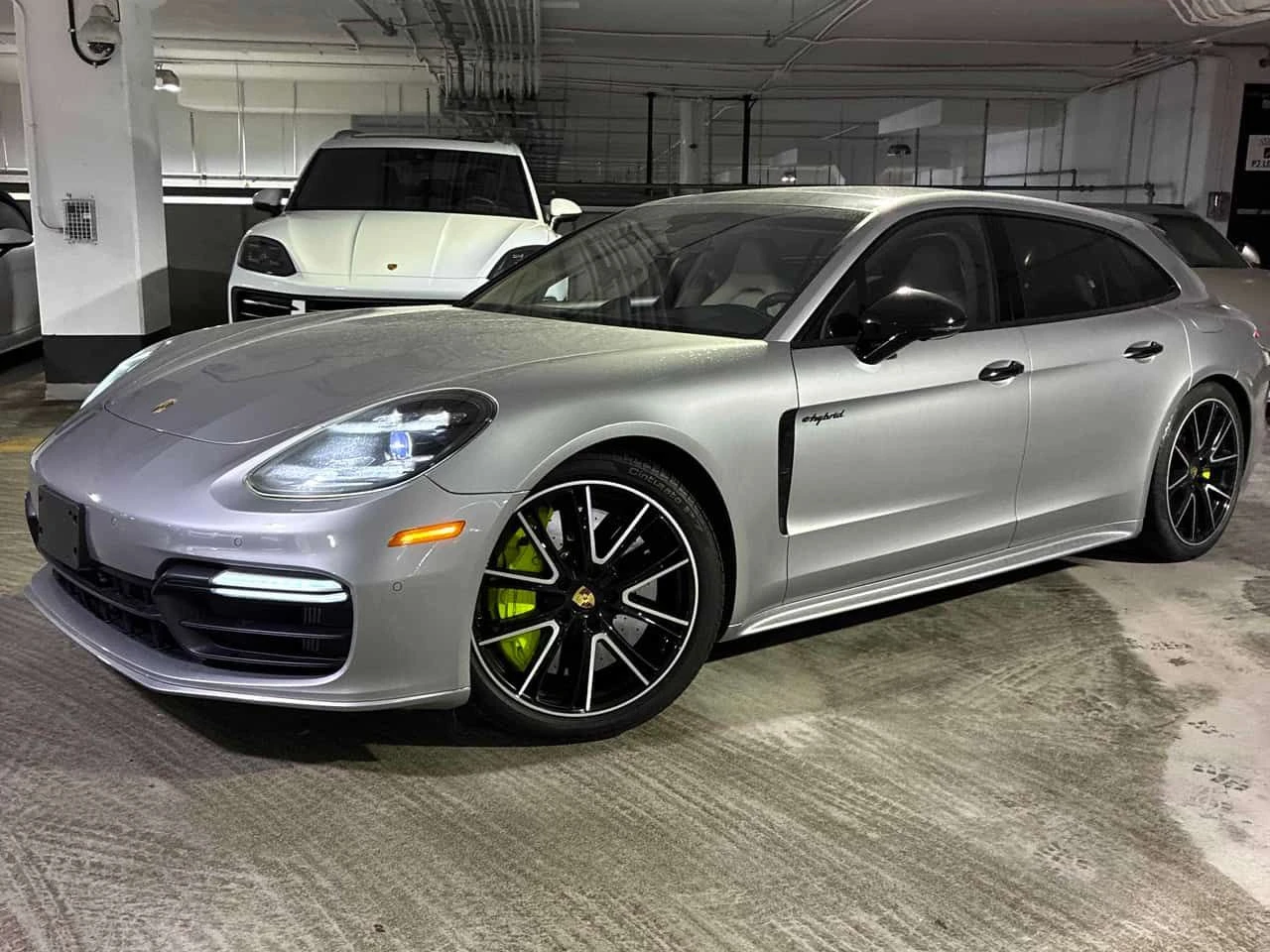 Porsche Panamera * CARFAX * ЦЕНА ДО БГ - изображение 2