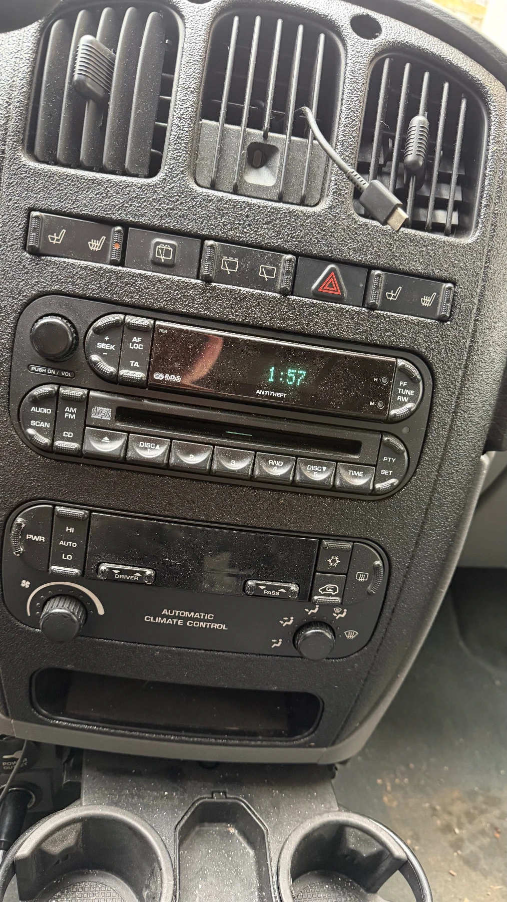 Chrysler Gr.voyager, снимка 9 - Автомобили и джипове - 54382090