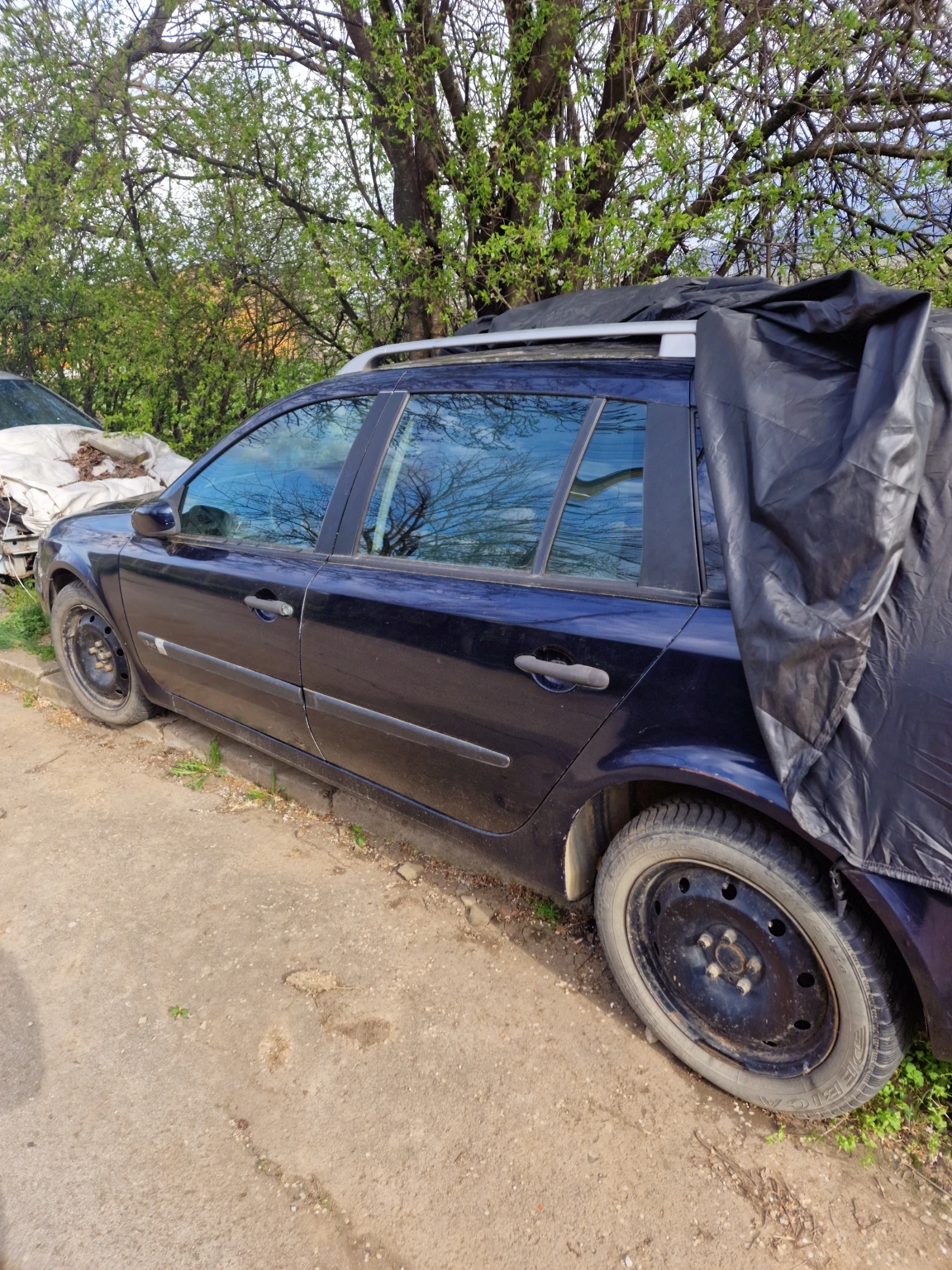Renault Laguna, снимка 4 - Автомобили и джипове - 54648671