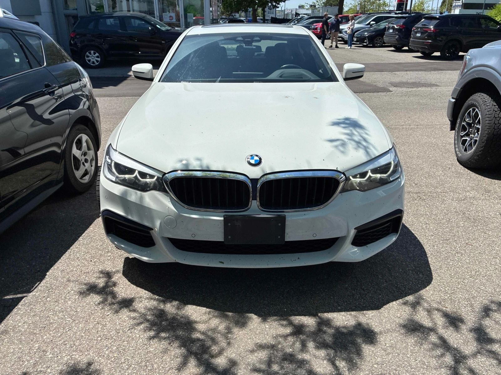 BMW 540 i xDrive/M-Pack/Digital/HUD/H&K, снимка 2 - Автомобили и джипове - 54689230