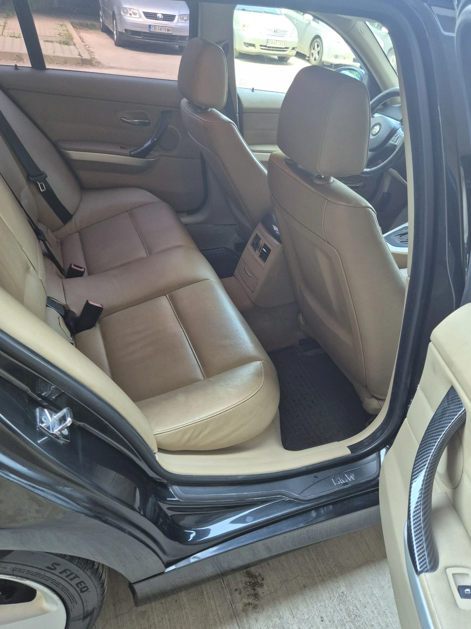 BMW 320, снимка 7 - Автомобили и джипове - 54712564