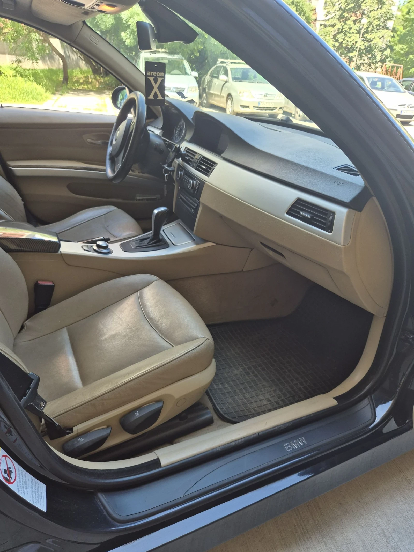 BMW 320, снимка 9 - Автомобили и джипове - 54712564