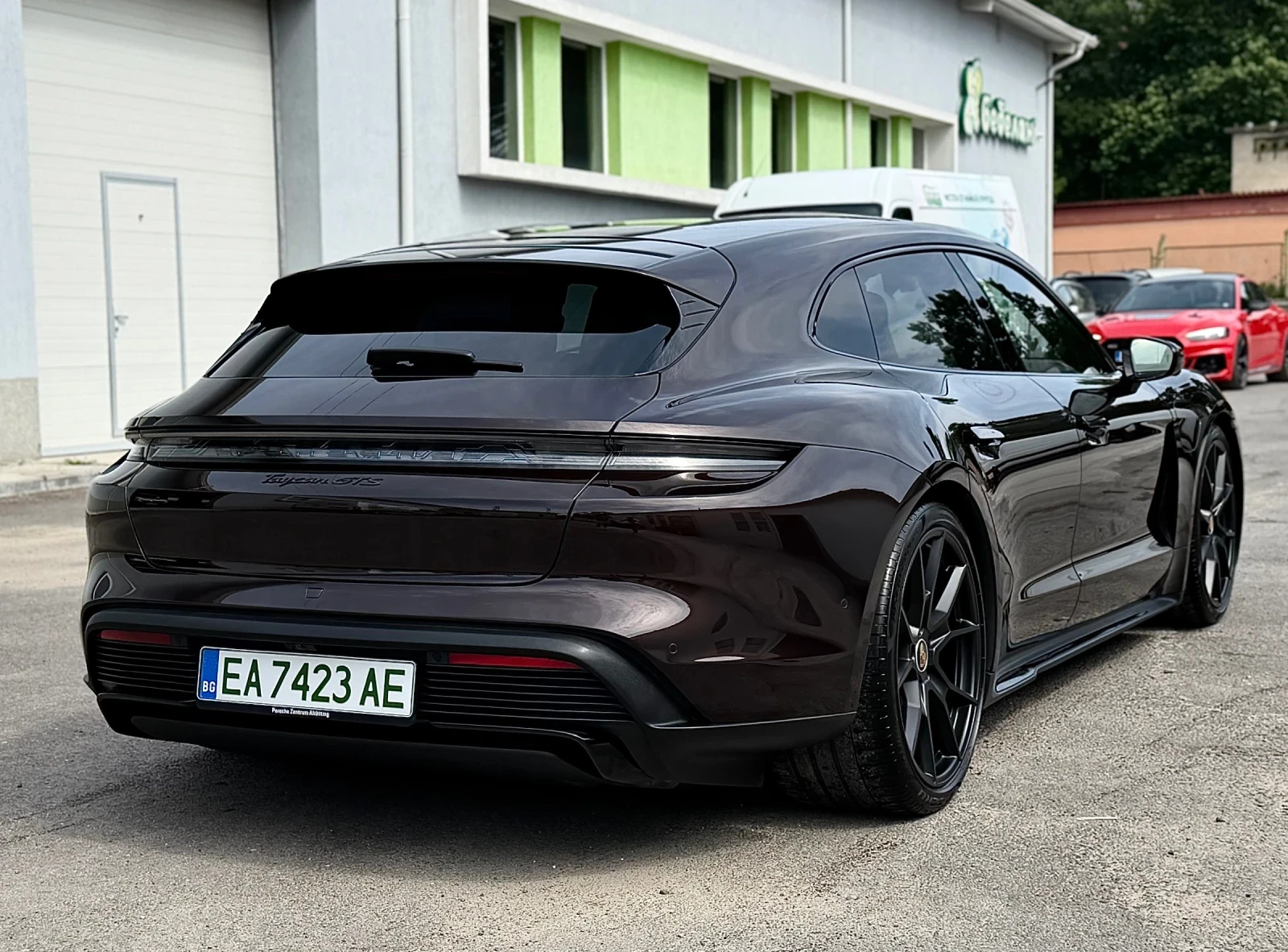 Porsche Taycan GTS* ГАРАНЦИЯ* ЗАВИВАЩ МОСТ* ВЪЗДУХ* BOSE* SPORT C, снимка 5 - Автомобили и джипове - 54761231