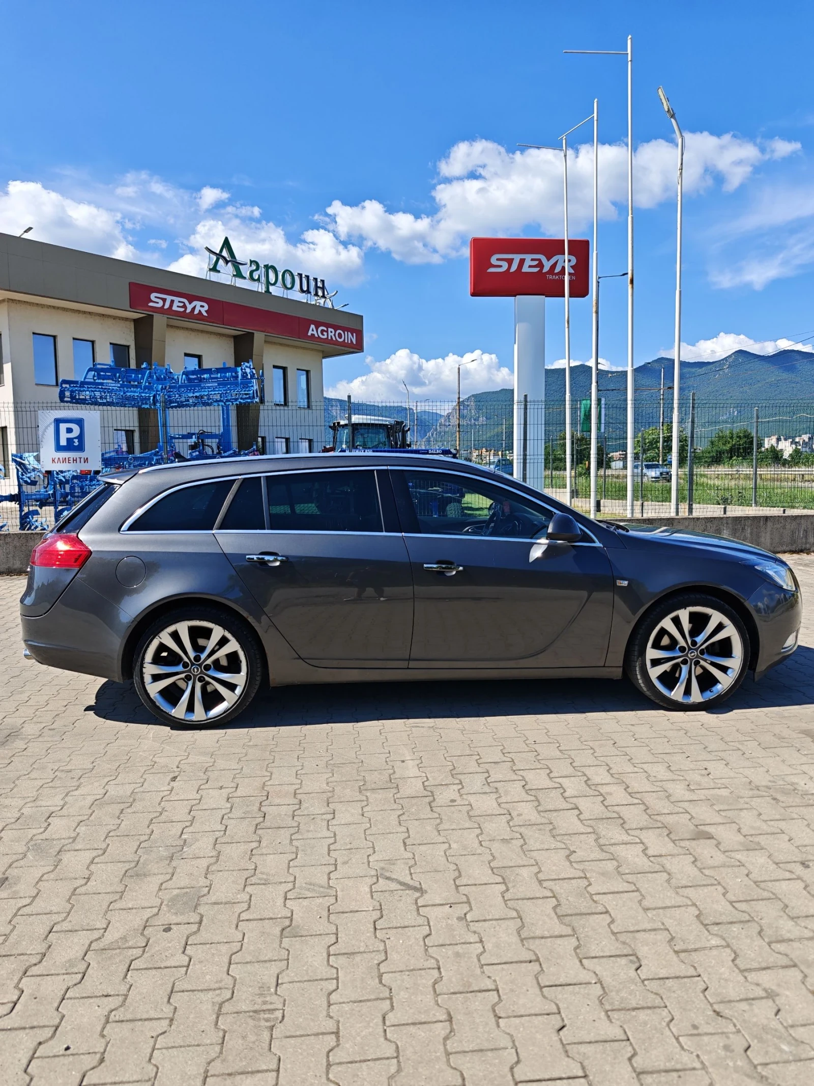 Opel Insignia, снимка 6 - Автомобили и джипове - 55184683