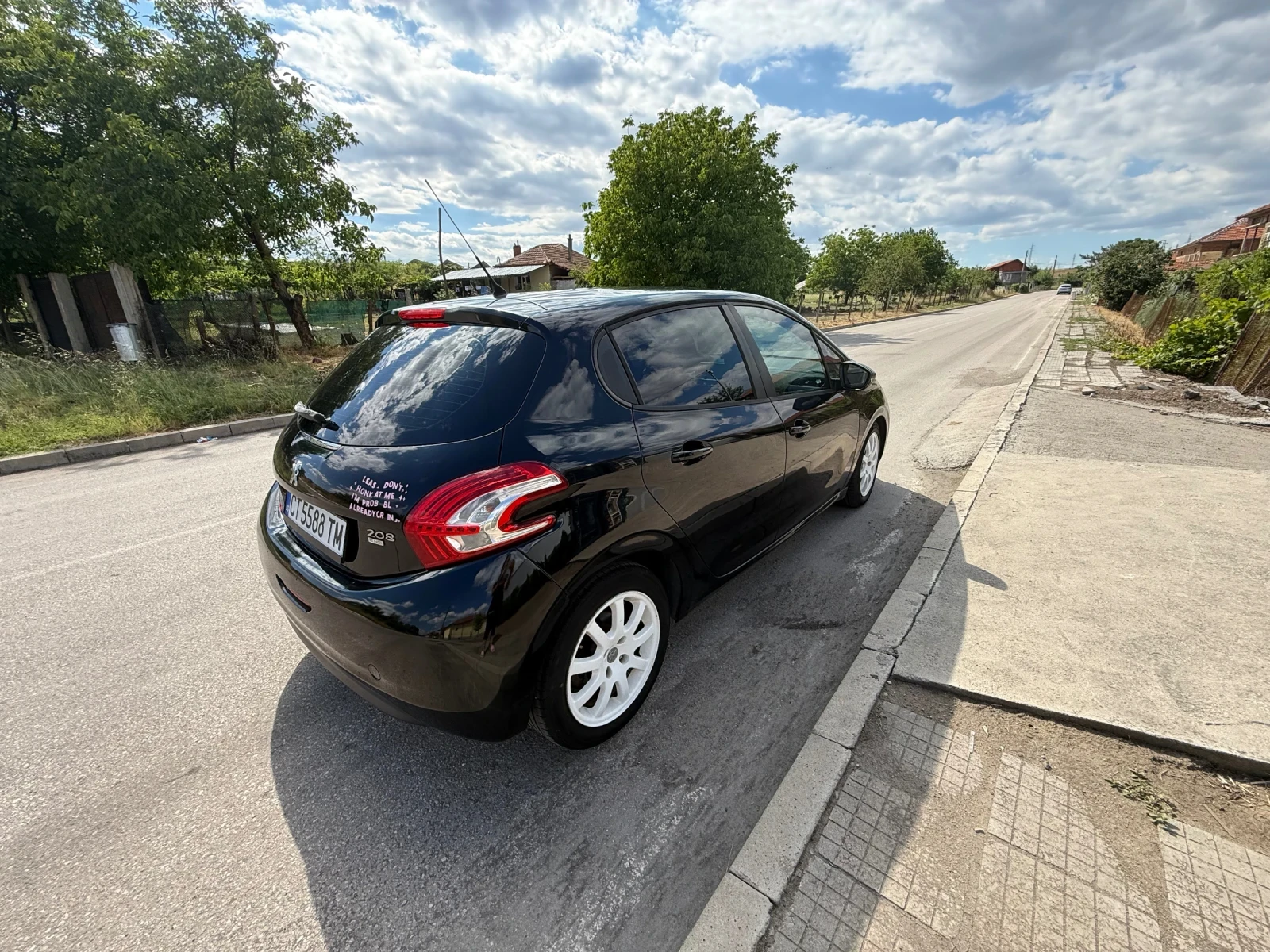 Peugeot 208, снимка 3 - Автомобили и джипове - 55281151