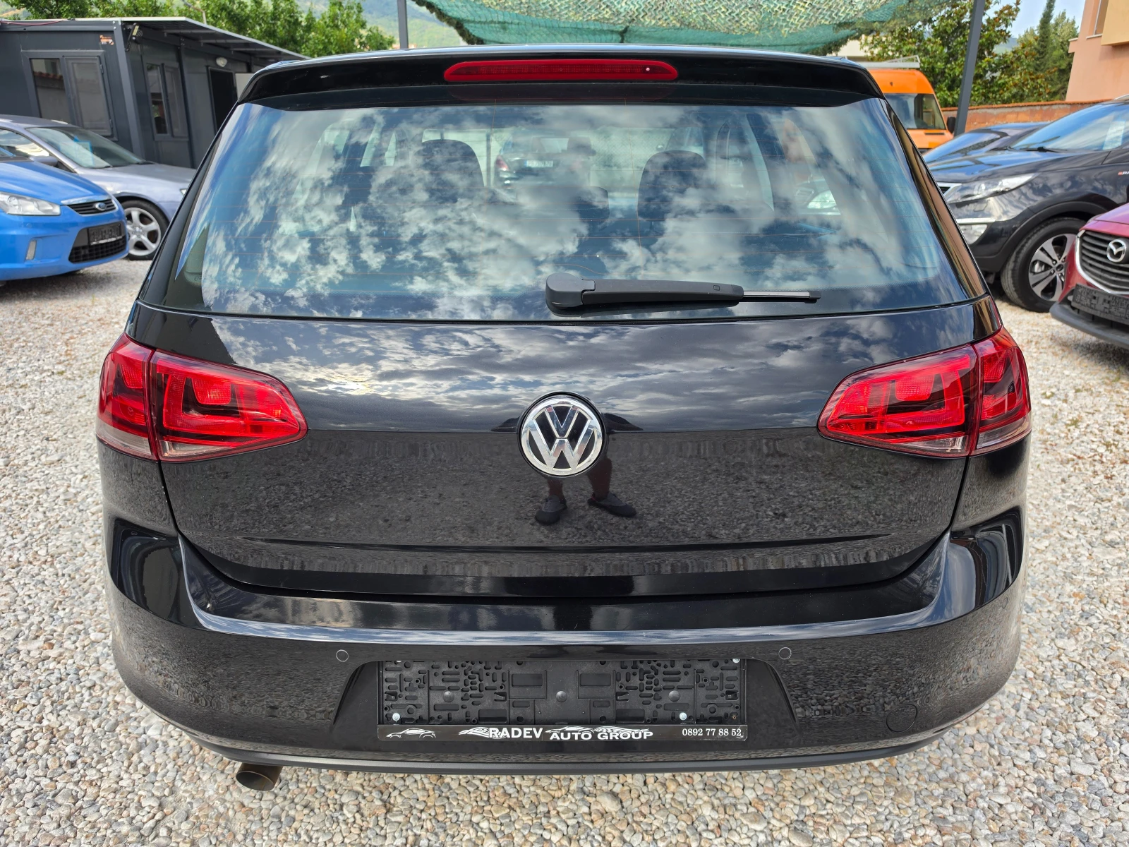 VW Golf 7 2.0TDI SKY LED NAVI , снимка 3 - Автомобили и джипове - 55440400