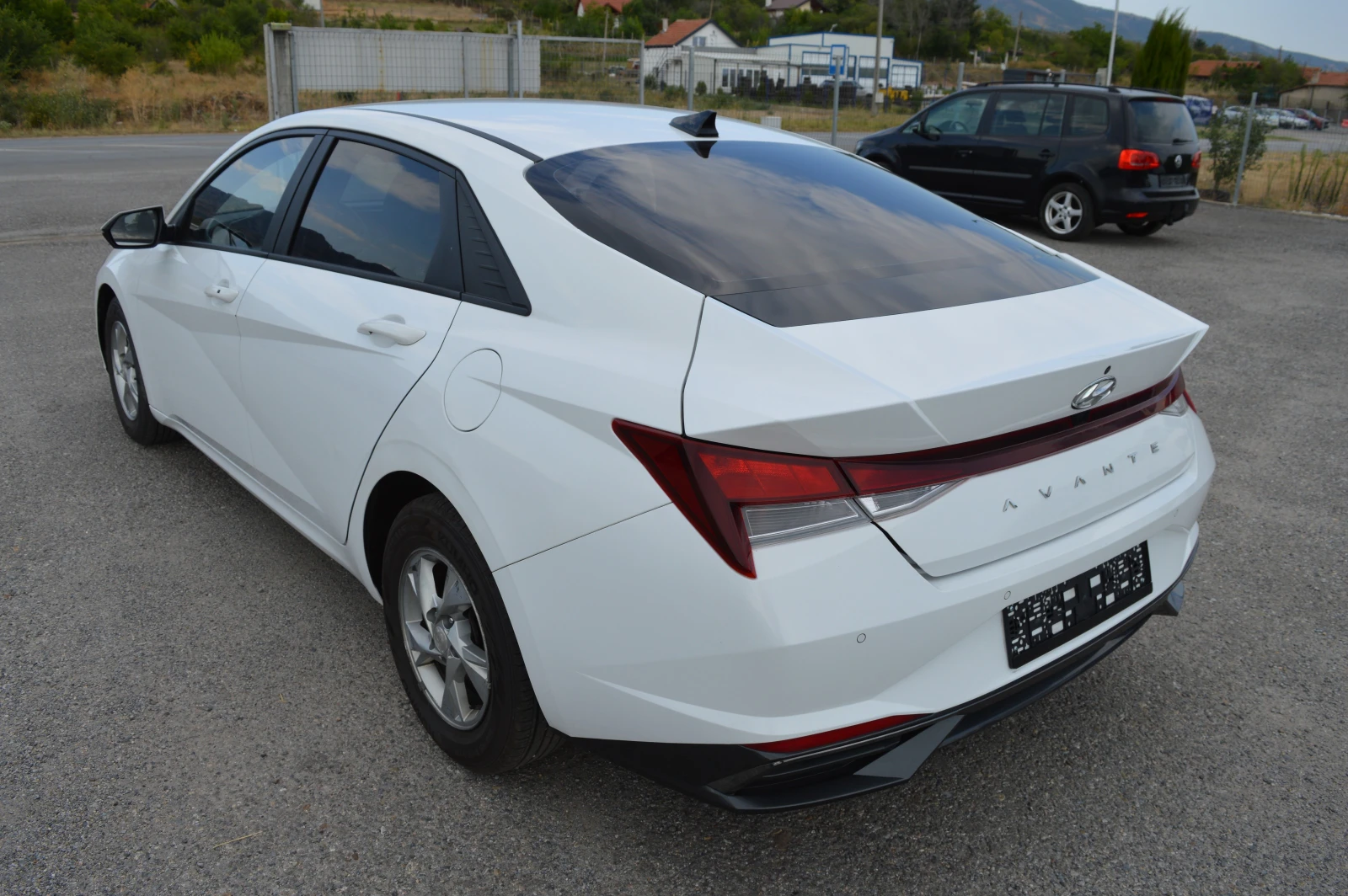 Hyundai Elantra 1.6-BENZIN-STAVA ZA GAZ-FULL EKSTRI, снимка 7 - Автомобили и джипове - 55588360