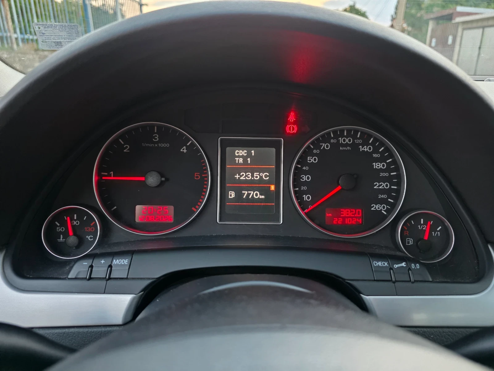 Audi A4, снимка 17 - Автомобили и джипове - 55646387