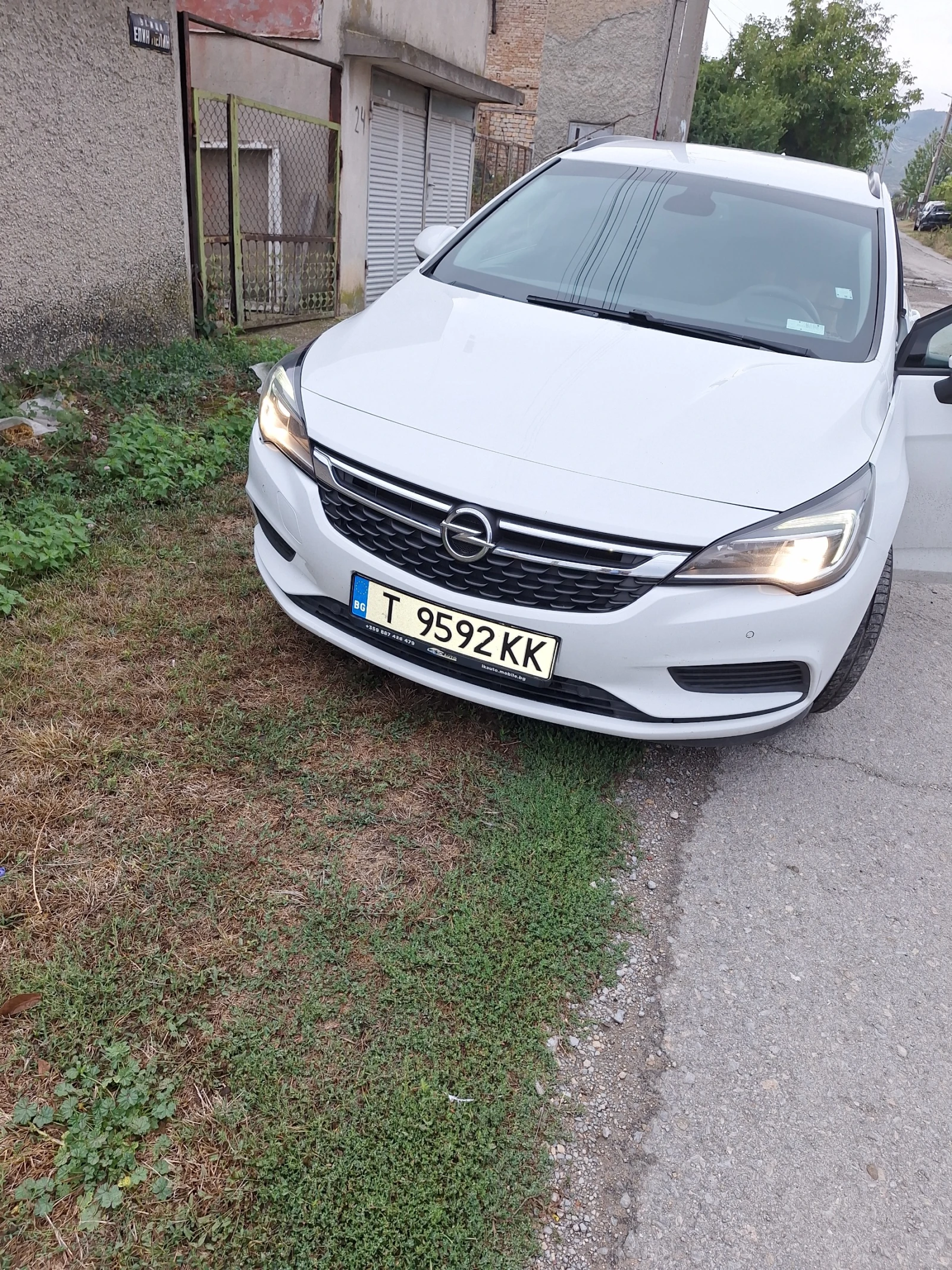 Opel Astra спорт тоурер комби 2018       