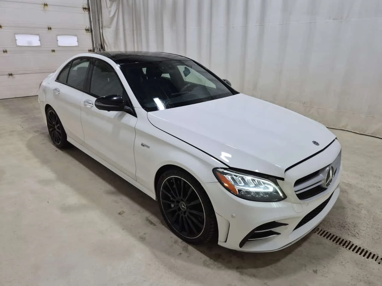 Mercedes-Benz C 43 AMG * CARFAX * ОПЦИЯ ЗА ФИНАНСИРАНЕ * , снимка 2 - Автомобили и джипове - 55785667