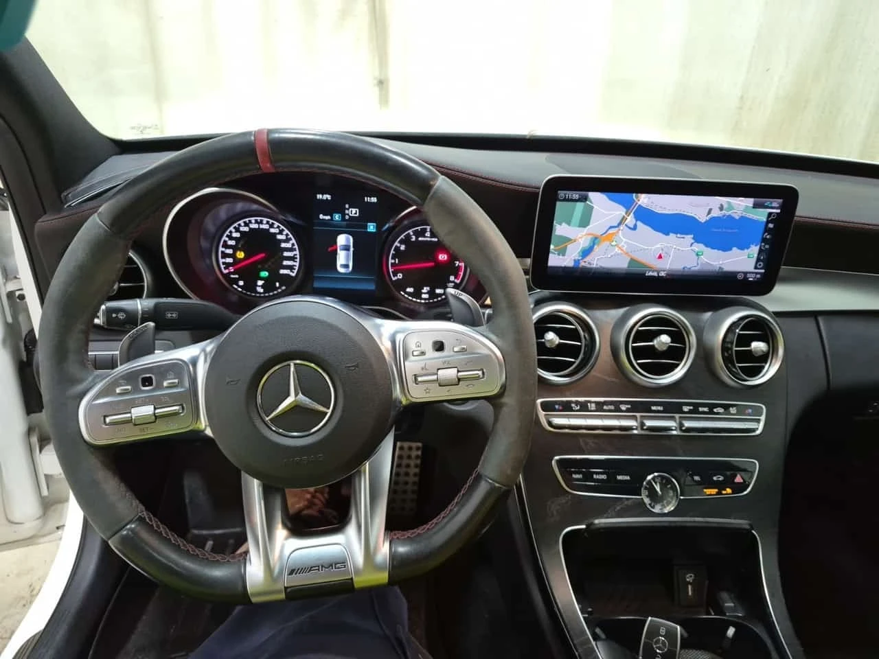 Mercedes-Benz C 43 AMG * CARFAX * ОПЦИЯ ЗА ФИНАНСИРАНЕ * , снимка 10 - Автомобили и джипове - 55785667