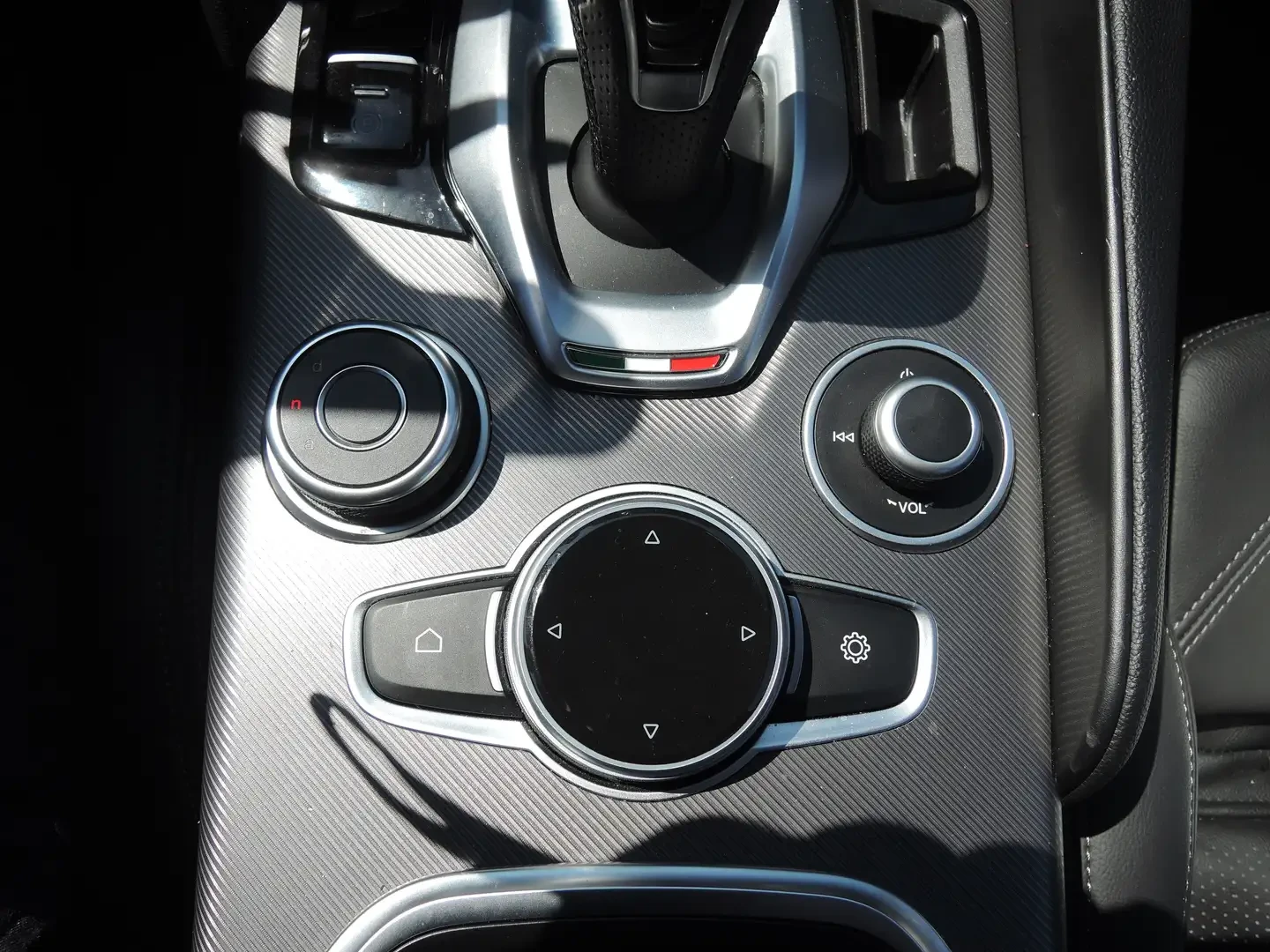 Alfa Romeo Giulia Ti Sport/��� ������������ ������!!/ | Mobile.bg � ����������� 15