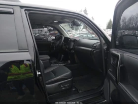 Toyota 4runner NIGHTSHADE SPECIAL EDITION/400 евро на месец, снимка 5
