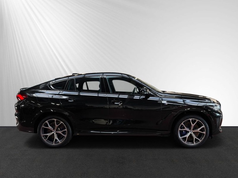 BMW X6 M50i панорама, Head Up Display, Bowers & Wilkins , снимка 2 - Автомобили и джипове - 44682306