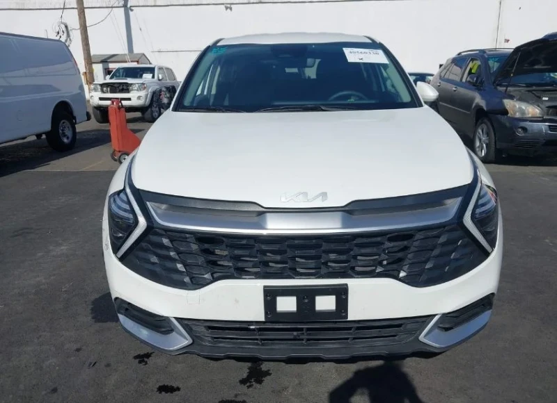 Kia Sportage, снимка 1 - Автомобили и джипове - 49179736