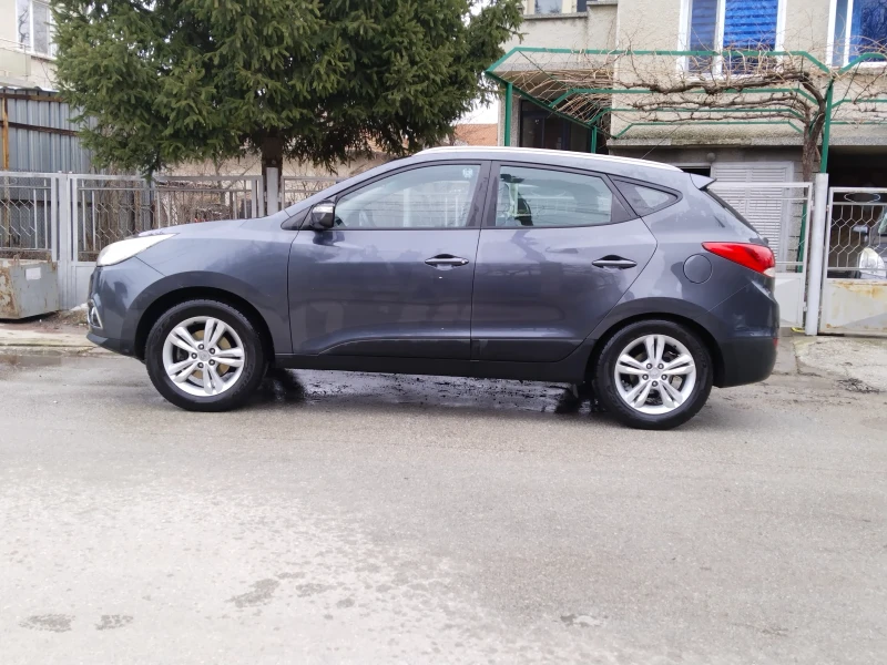 Hyundai IX35, снимка 2 - Автомобили и джипове - 49379032