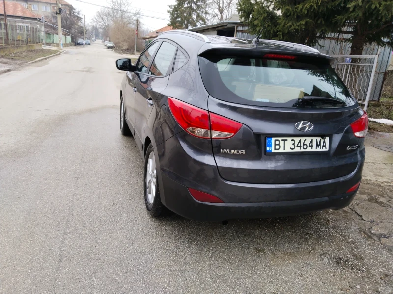 Hyundai IX35, снимка 4 - Автомобили и джипове - 49379032