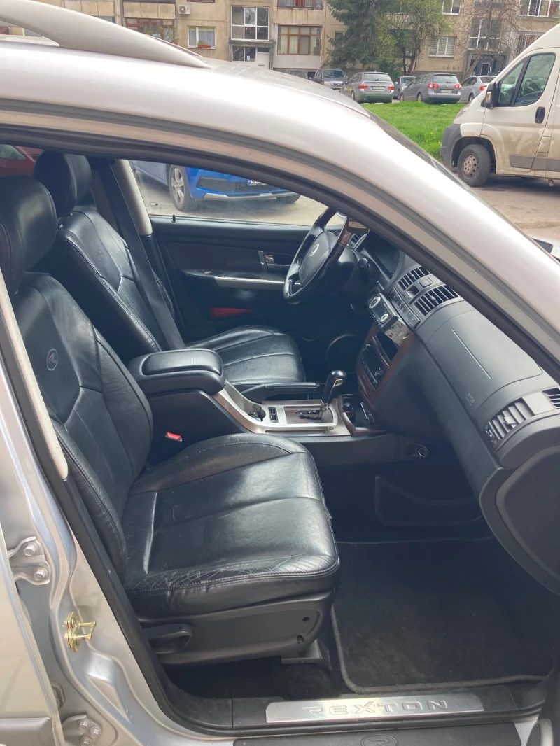 SsangYong Rexton 2.7 Xdi 165к.с., снимка 13 - Автомобили и джипове - 50213864