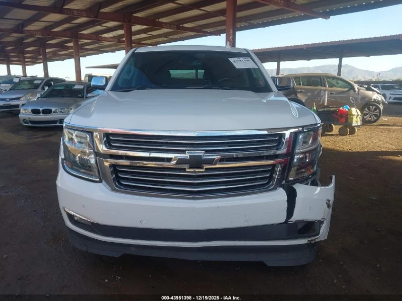 Chevrolet Suburban 5.3L V-8 DI, VVT, 355HP 4X2 Drive, снимка 5 - Автомобили и джипове - 53443313