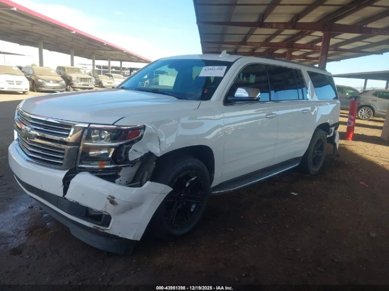 Chevrolet Suburban 5.3L V-8 DI, VVT, 355HP 4X2 Drive, снимка 2 - Автомобили и джипове - 53443313