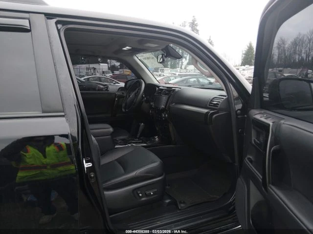 Toyota 4runner NIGHTSHADE SPECIAL EDITION/400 евро на месец - изображение 5