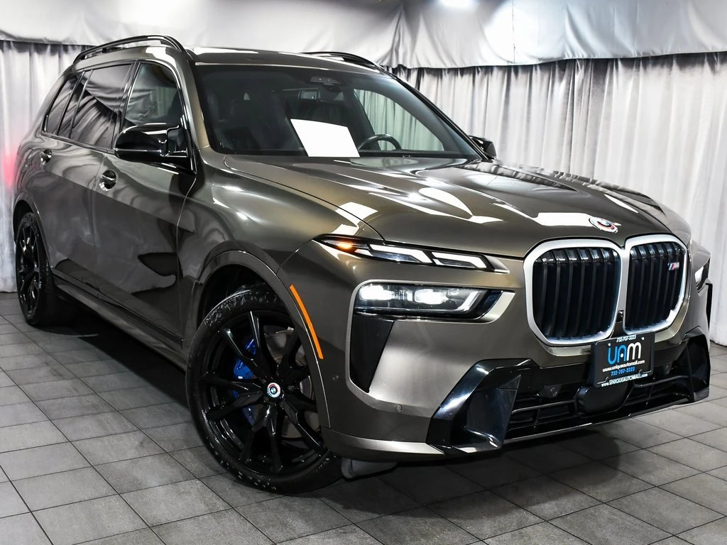 BMW X7 M60i - изображение 5