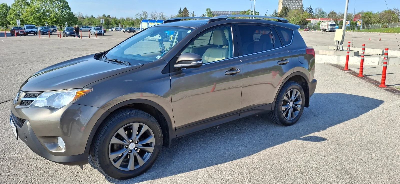 Toyota Rav4 Limited/ГАЗ/Камера - изображение 4