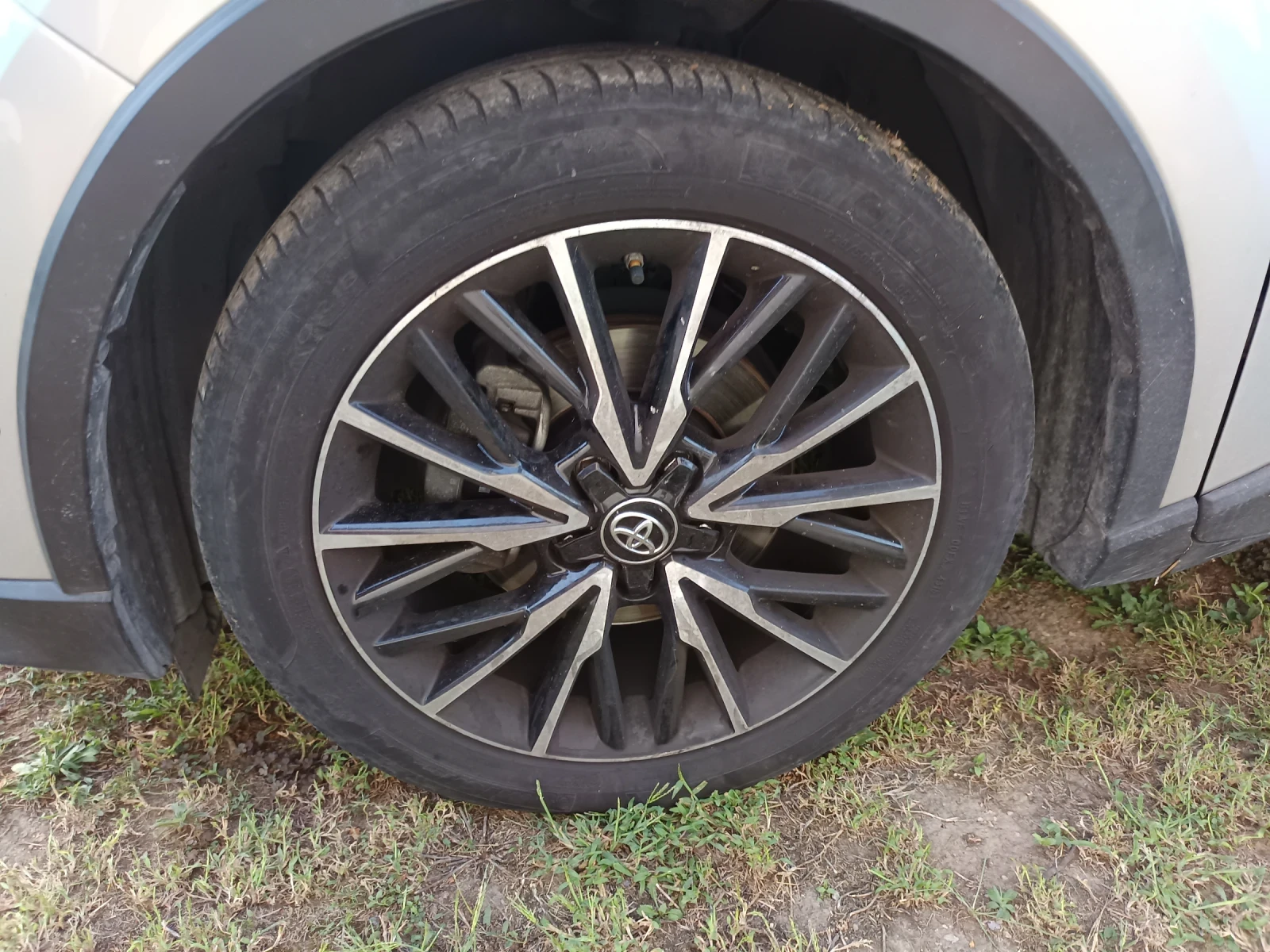 Toyota C-HR 1.8 Hybrid  - изображение 5