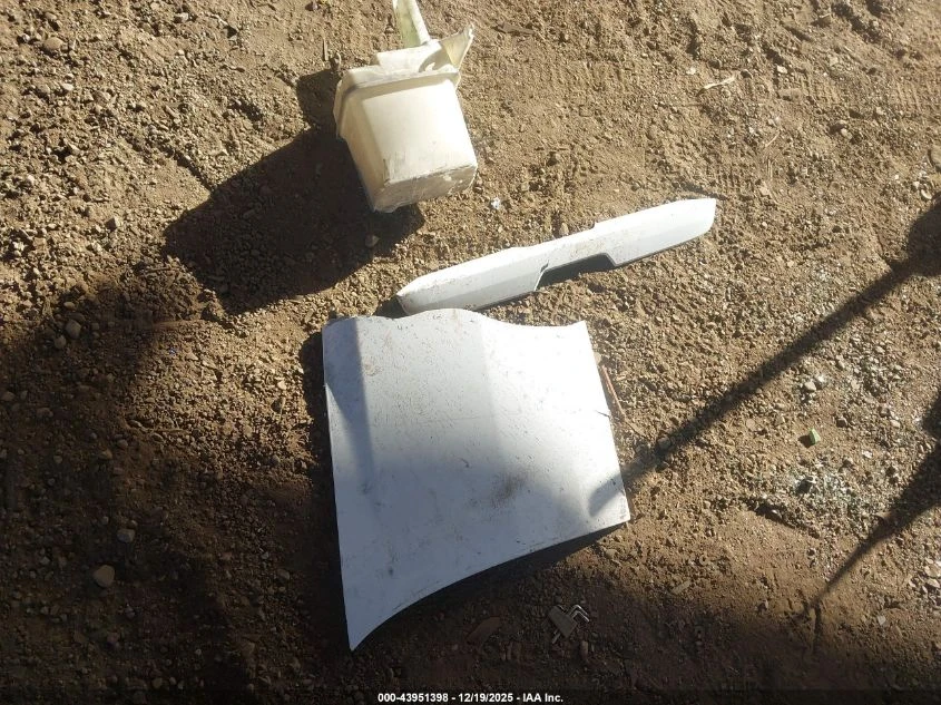 Chevrolet Suburban 5.3L V-8 DI, VVT, 355HP 4X2 Drive | Mobile.bg � ����������� 4