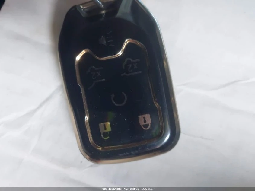 Chevrolet Suburban 5.3L V-8 DI, VVT, 355HP 4X2 Drive | Mobile.bg � ����������� 3