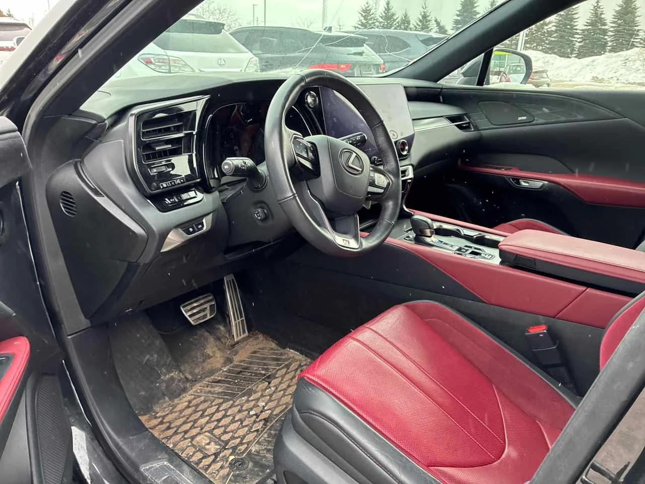 Lexus RX 500h * CARFAX * Обдухване * Дистроник * , снимка 5 - Автомобили и джипове - 53881004