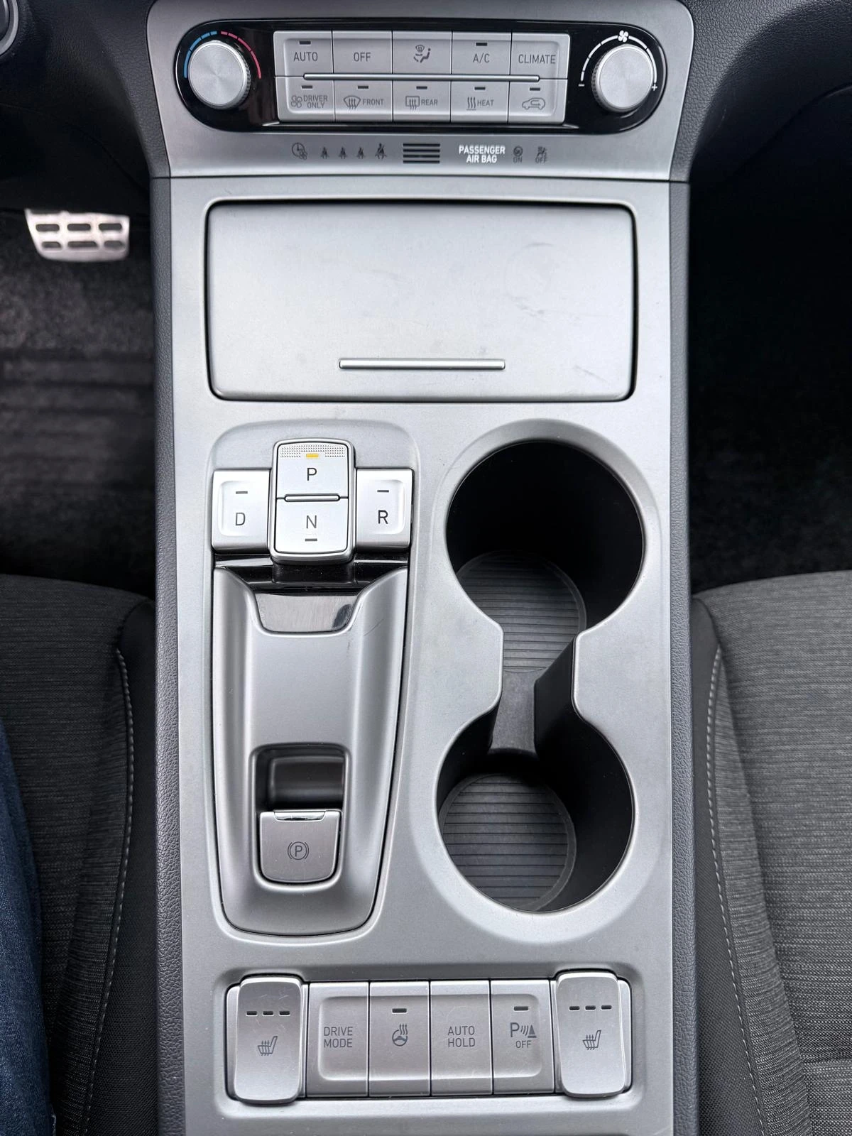 Hyundai Kona, снимка 13 - Автомобили и джипове - 53925310