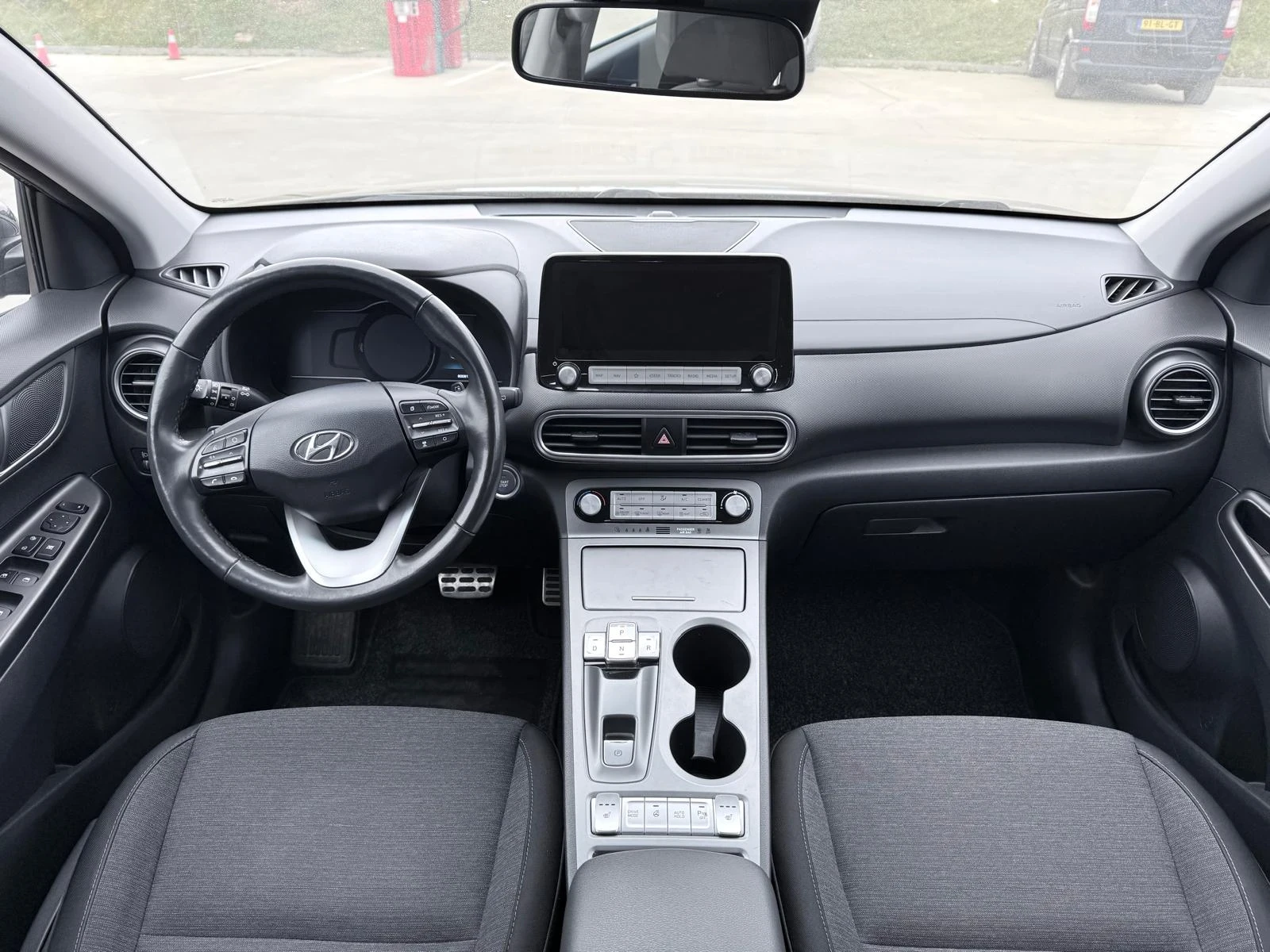 Hyundai Kona, снимка 9 - Автомобили и джипове - 53925310
