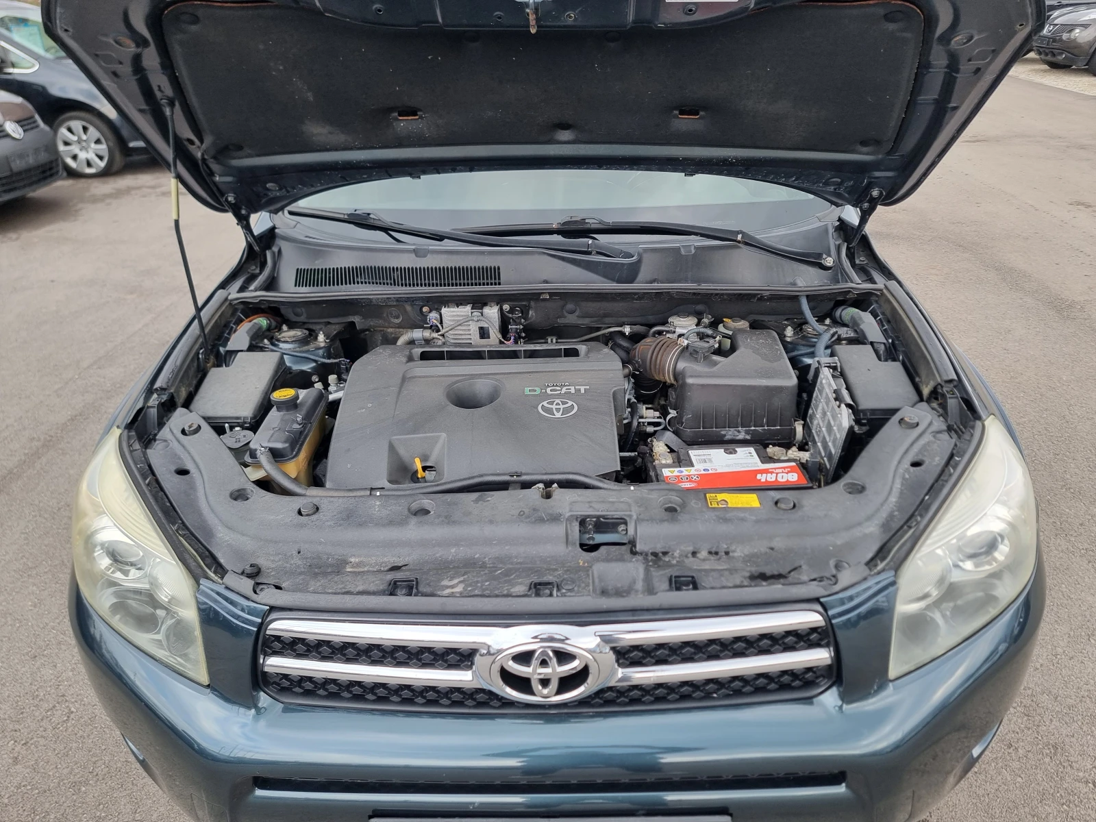 Toyota Rav4 2.2D4D, снимка 17 - Автомобили и джипове - 53960833