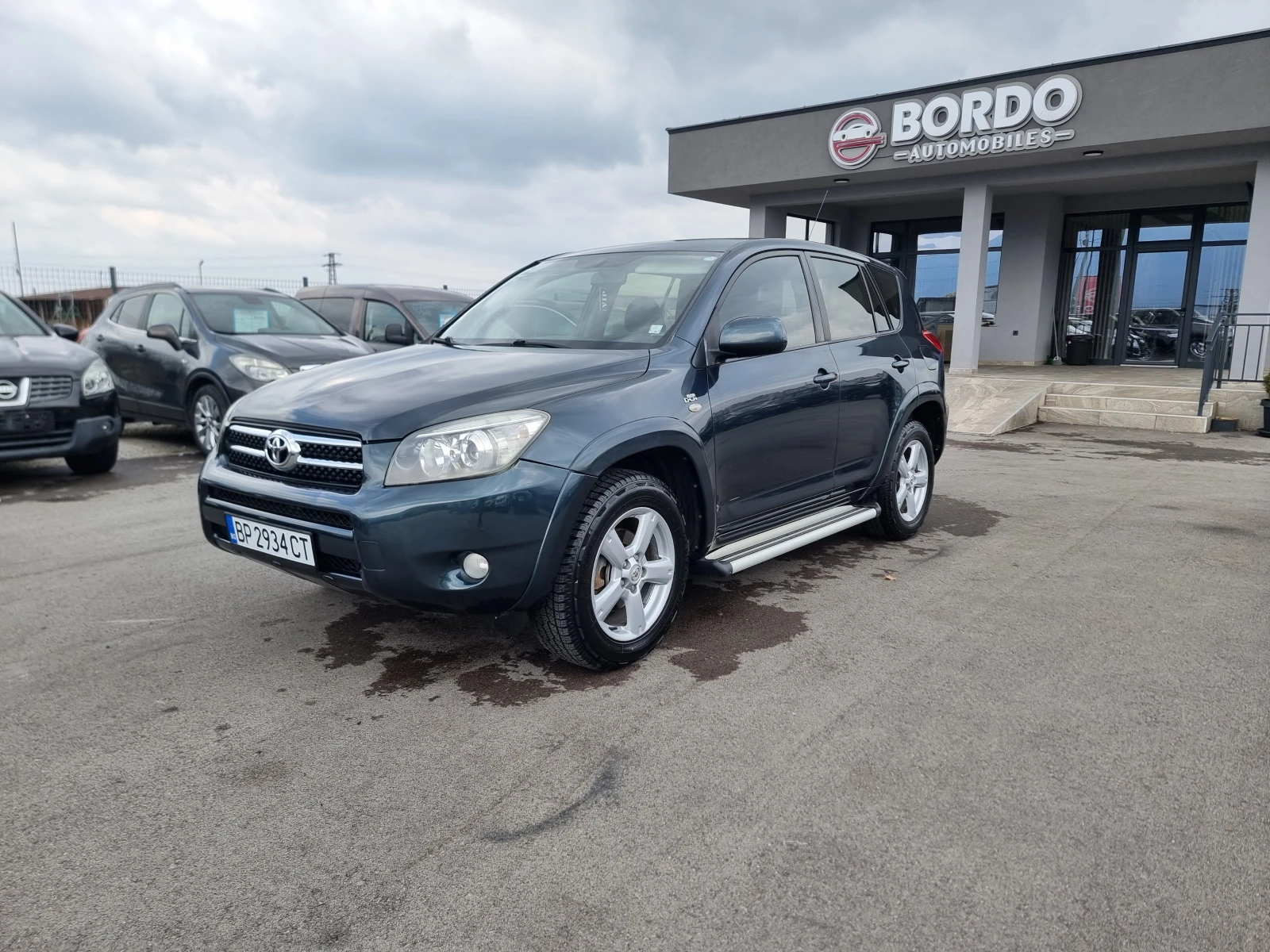 Toyota Rav4 2.2D4D, снимка 3 - Автомобили и джипове - 53960833