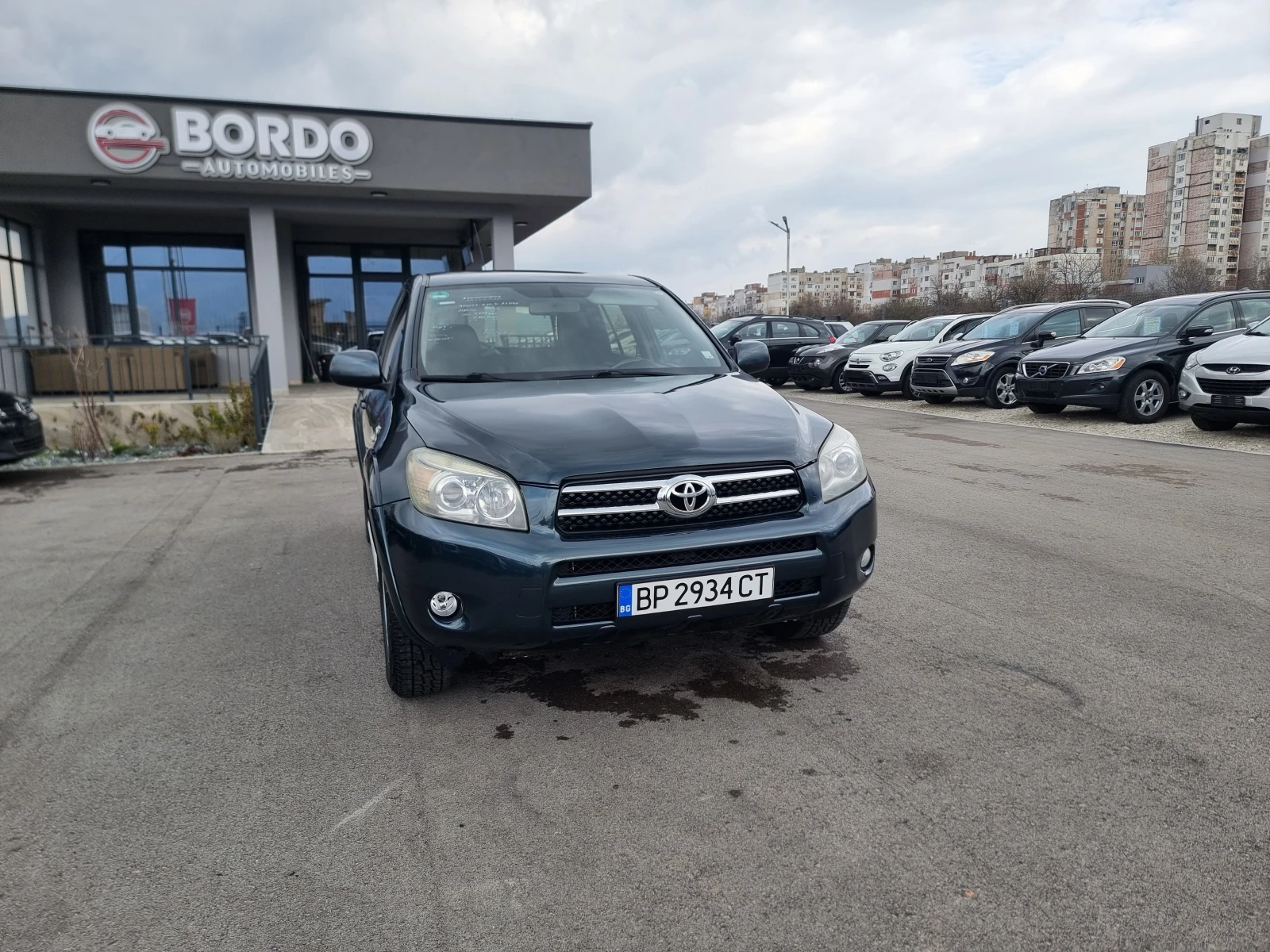 Toyota Rav4 2.2D4D, снимка 9 - Автомобили и джипове - 53960833