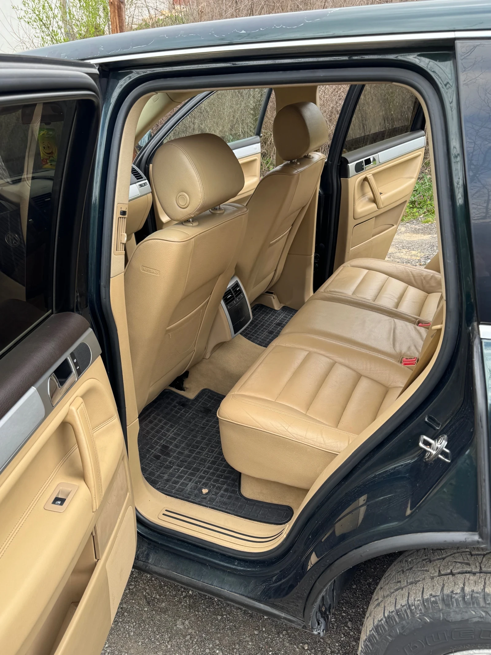 VW Touareg 2.5 4x4, снимка 8 - Автомобили и джипове - 54030296