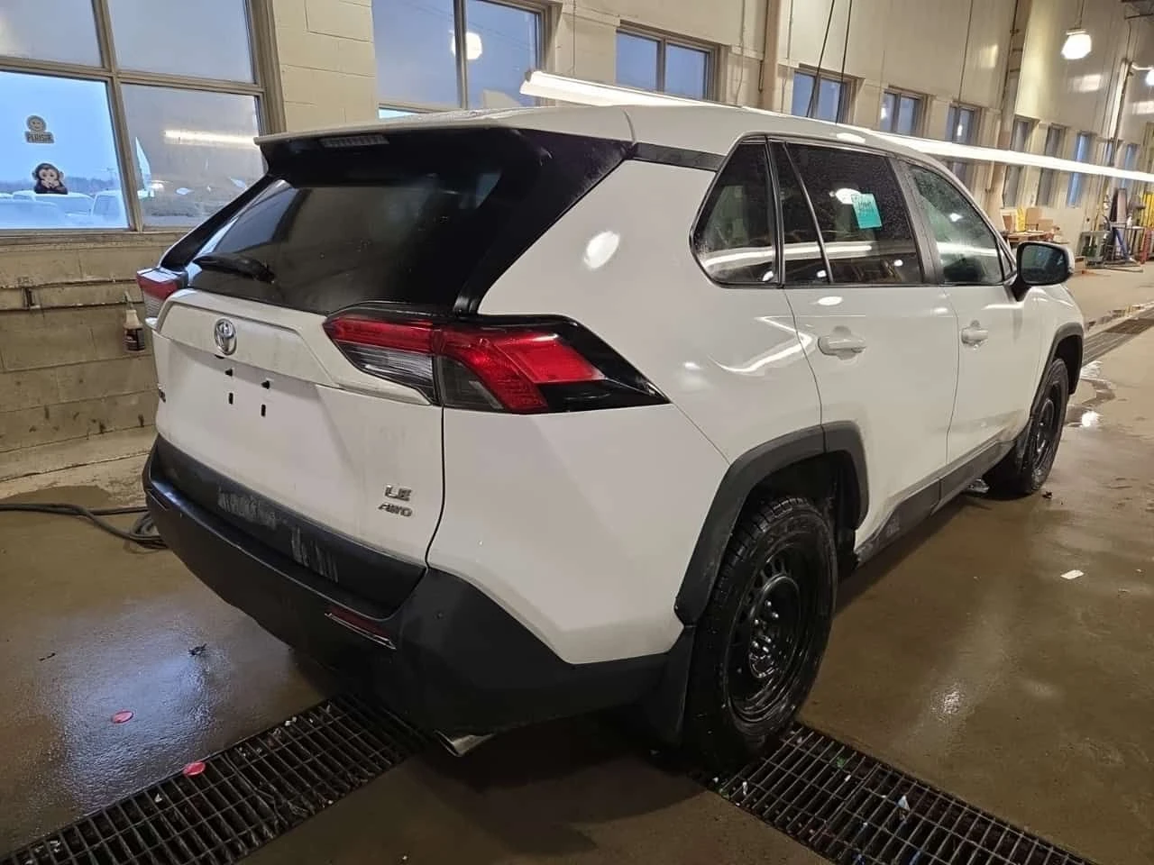 Toyota Rav4 * LE * CARFAX * 2 КЛЮЧА * ПОДГРЕВИ * , снимка 3 - Автомобили и джипове - 54194245