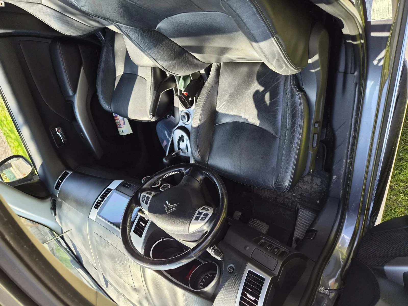 Citroen C-Crosser 2.4, снимка 6 - Автомобили и джипове - 54220322