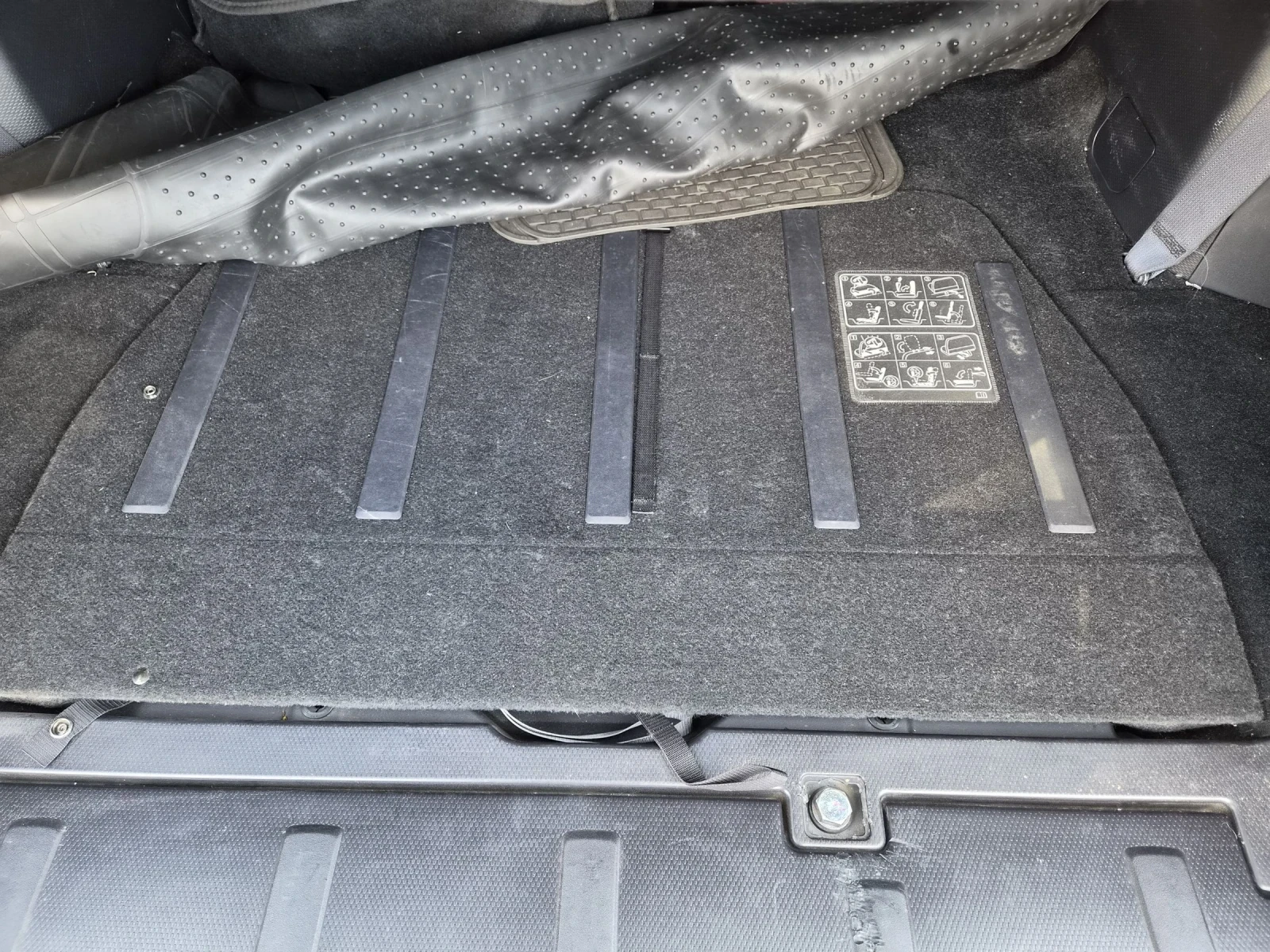 Citroen C-Crosser 2.4, снимка 9 - Автомобили и джипове - 54220322