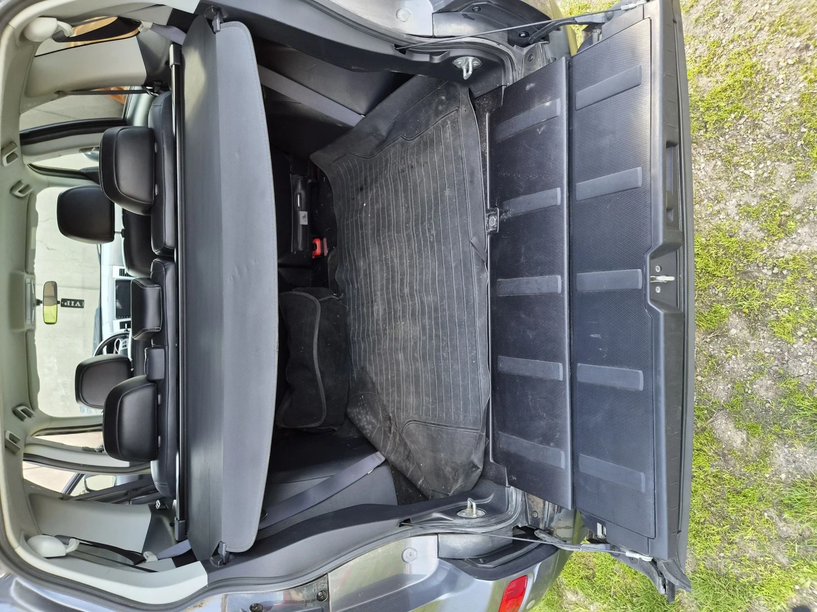 Citroen C-Crosser 2.4, снимка 8 - Автомобили и джипове - 54220322