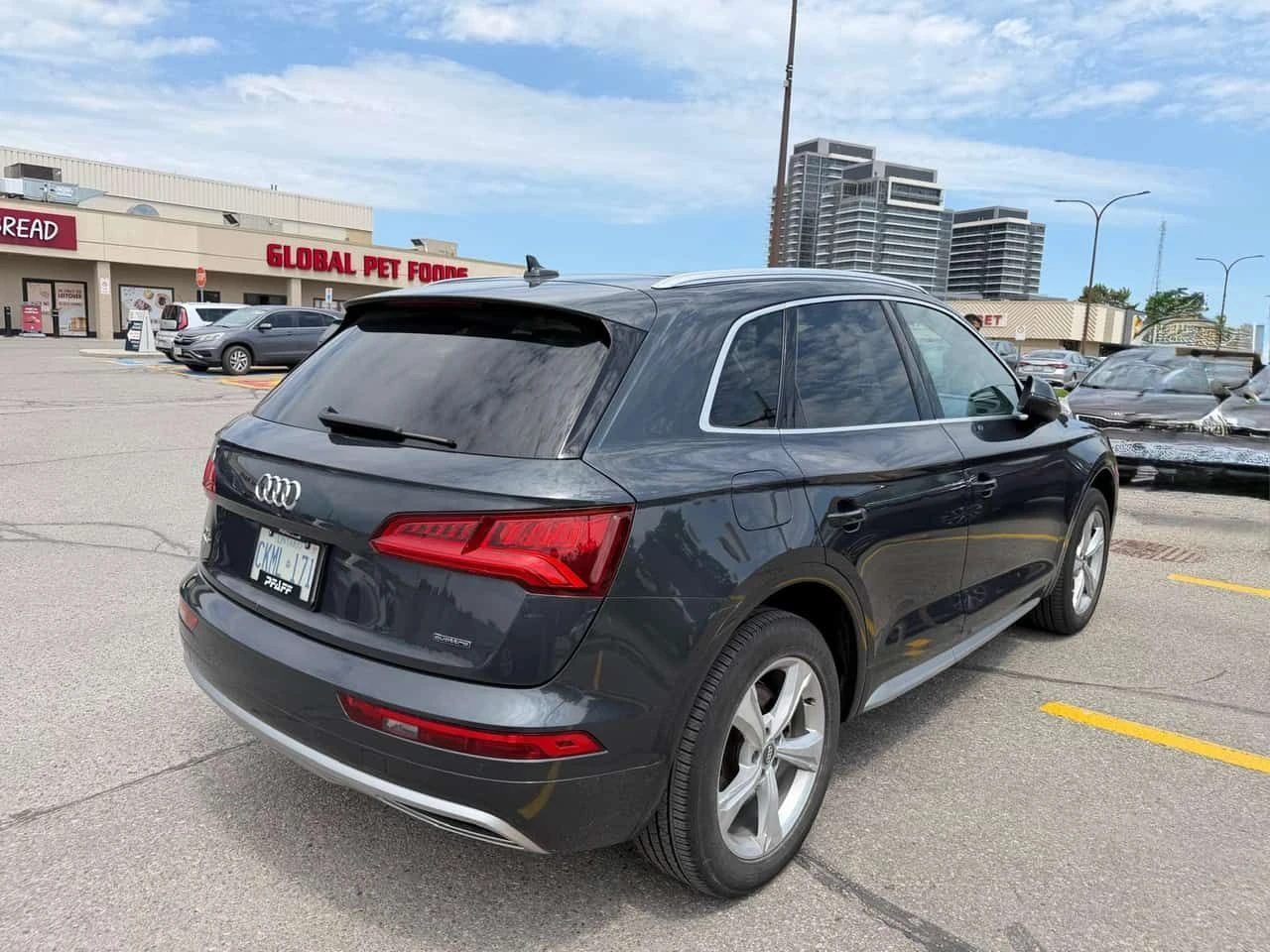 Audi Q5 | Progressiv | ПОДГРЕВ | ПАНОРАМА | CARFAX | , снимка 13 - Автомобили и джипове - 54695480