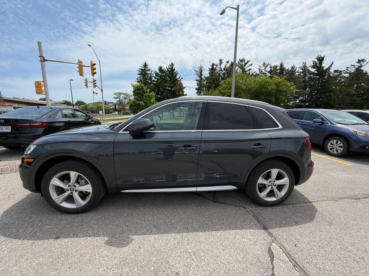 Audi Q5 | Progressiv | ПОДГРЕВ | ПАНОРАМА | CARFAX | , снимка 2 - Автомобили и джипове - 54695480