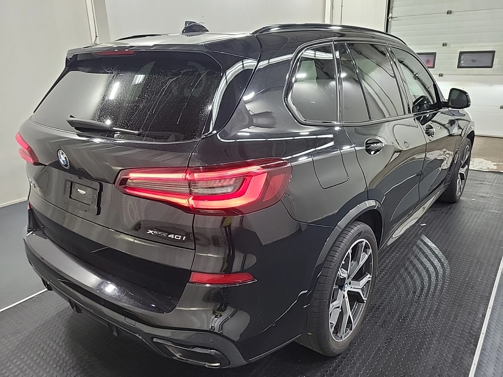 BMW X5 40I * M ПАКЕТ * HEAD UP * DISTRONIC * CARFAX * , снимка 3 - Автомобили и джипове - 54701824