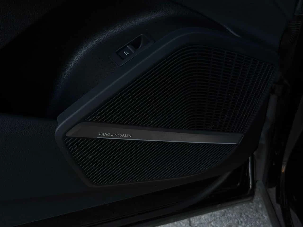 Audi SQ5 | Technik | DISTRONIC | 360 | B&O | HUD | , снимка 16 - Автомобили и джипове - 54955053