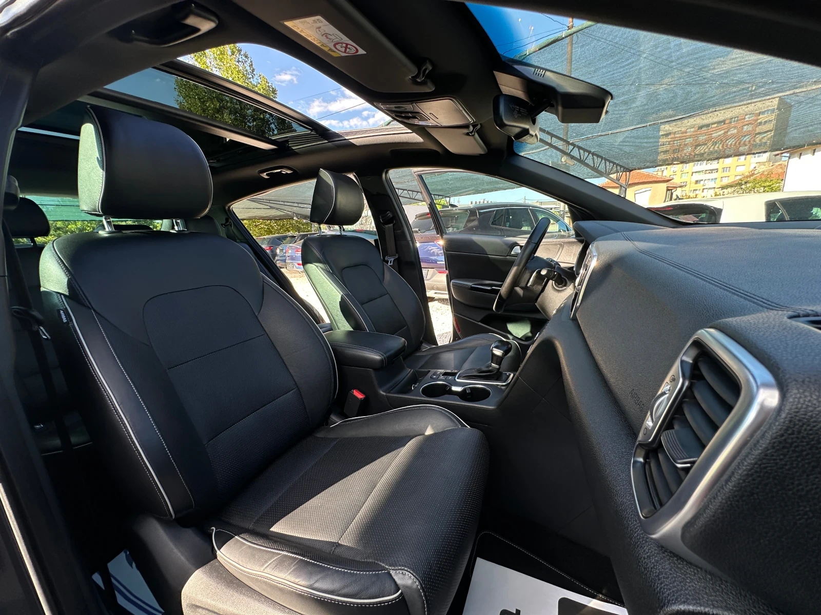 Kia Sportage Gt Line* 4WD* Панорама* Камера* Led* , снимка 12 - Автомобили и джипове - 55486182