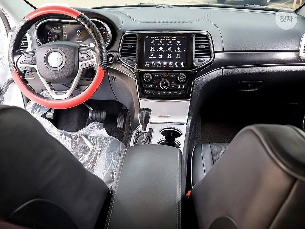 Jeep Grand cherokee 3.6 * SUMMIT* 4X4 FULL, снимка 7 - Автомобили и джипове - 55753050