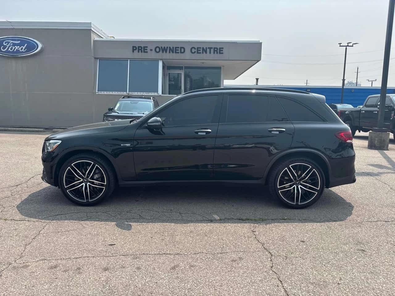 Mercedes-Benz GLC 43 AMG * CARFAX * ОПЦИЯ ЗА ФИНАНСИРАНЕ, снимка 2 - Автомобили и джипове - 55772036