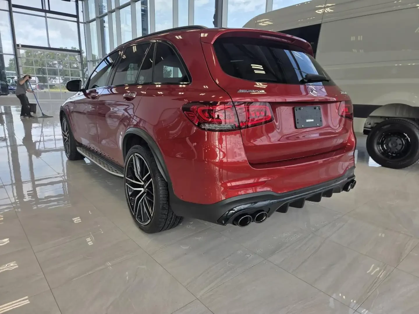 Mercedes-Benz GLC 43 AMG MANIFACTUR/INTELLIGENT PKG/NIGHT PKG/PREMIUM PKG.., снимка 6 - Автомобили и джипове - 56254019